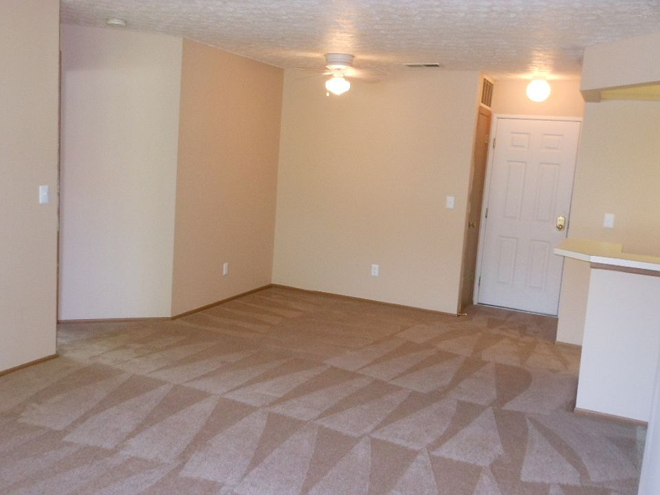 1st image of 178 S Westmoor Ave APT E