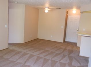 178 S Westmoor Ave APT E, Newark, OH 43055