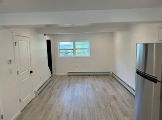 25 Bellevue Ave #15, Adams, MA 01220