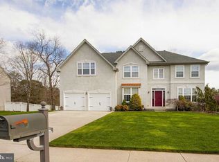 3 Gander Ct, Sicklerville, NJ 08081