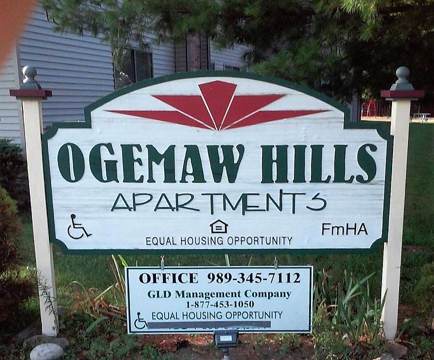 Ogemaw Hills Sign without TDD edited