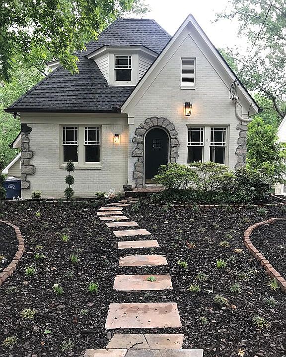 1st image of 2545 Acorn Ave NE