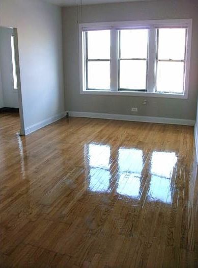 1st image of 4354 N Elston Ave APT 302
