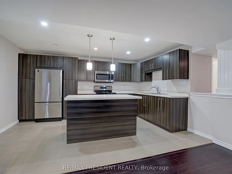 1565 Mickleborough Ct — Photo 39