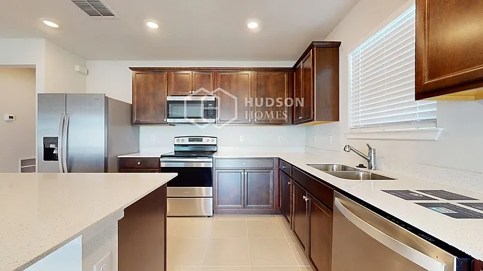 3839 Spruce Creek Dr — Photo 8