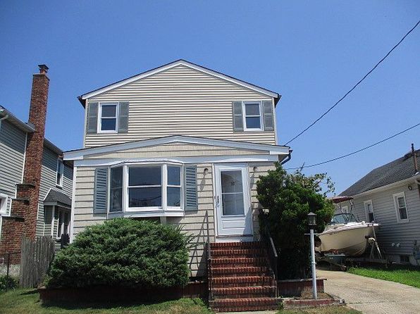 10 Dart St
