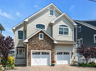 230 N Lagoon Rd, Lavallette, NJ 08735