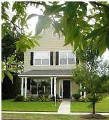1st image of 226 Pimpernel St