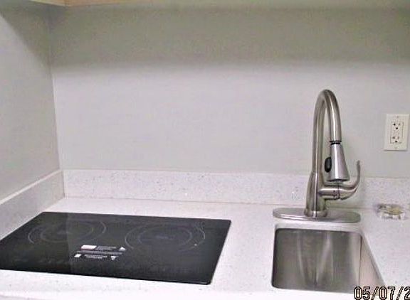 5th image of 737 Ursulines Ave #101