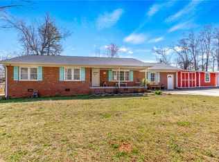 325 Pine Top Dr, Belton, SC 29627