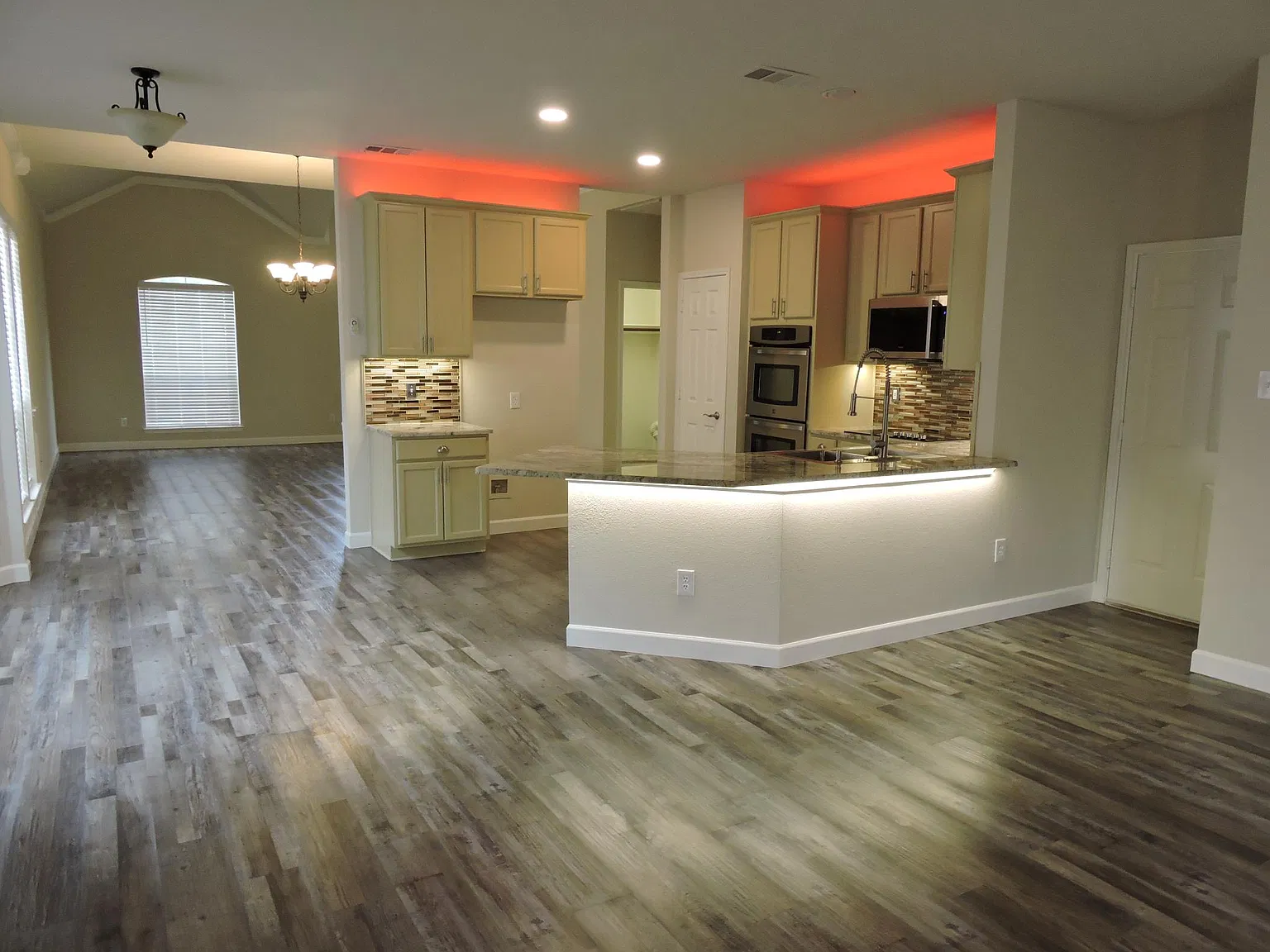 2032 Knights Ct — Photo 3