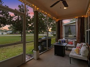 22 N Sand Palm Rd #15, Freeport, FL 32439