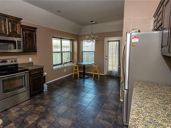 3rd image of 1109 Trinidad Dr
