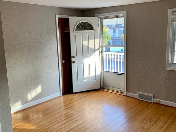 4th image of 195 Victoria Blvd