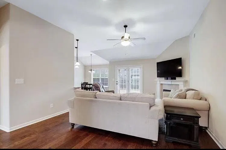 3418 Big Springs Ln — Photo 4
