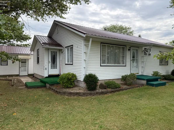 103 S Buckeye Dr, Attica, OH 44807