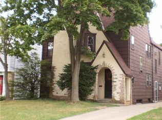 3565 Normandy Rd, Shaker Heights, OH 44120