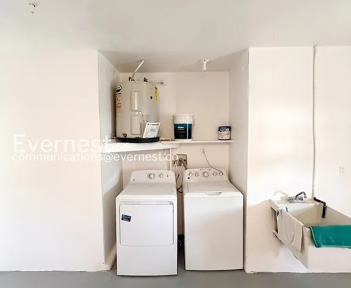 4535 Uzzle Way — Photo 15