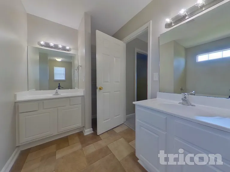 390 Fox Trot Dr — Photo 7