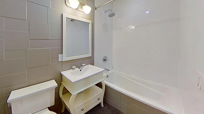 Rented by Bond New York | media 9
