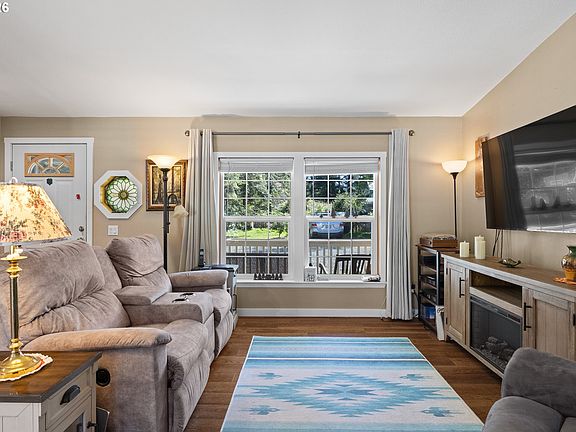 5th image of 69323 Wildwood Rd