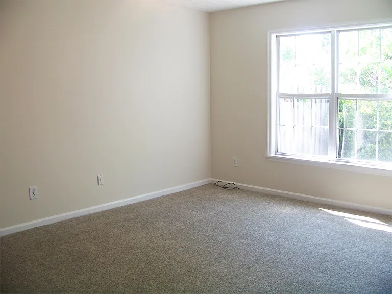 108 Christopher Ct — Photo 9