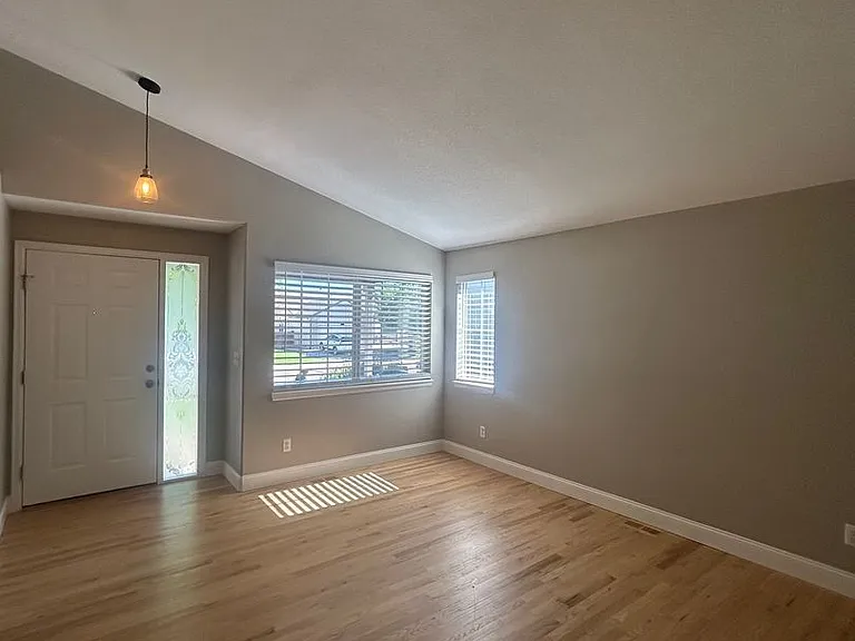 11248 W Progress Ave — Photo 5