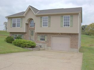 110 Ambassador Dr, Dry Ridge, KY 41035