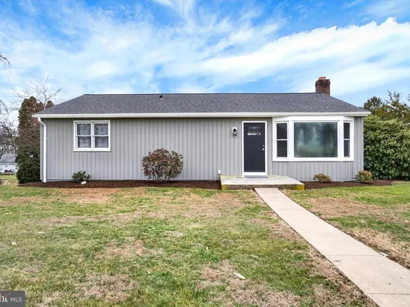 856 Sunnyside Rd, York, PA 17408