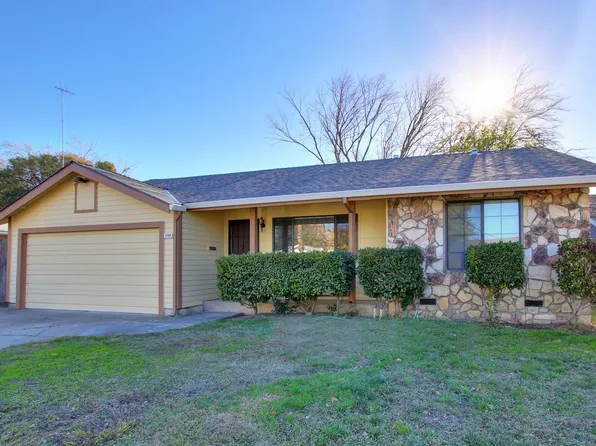 5764 Hollyhurst Way, Sacramento, CA 95823