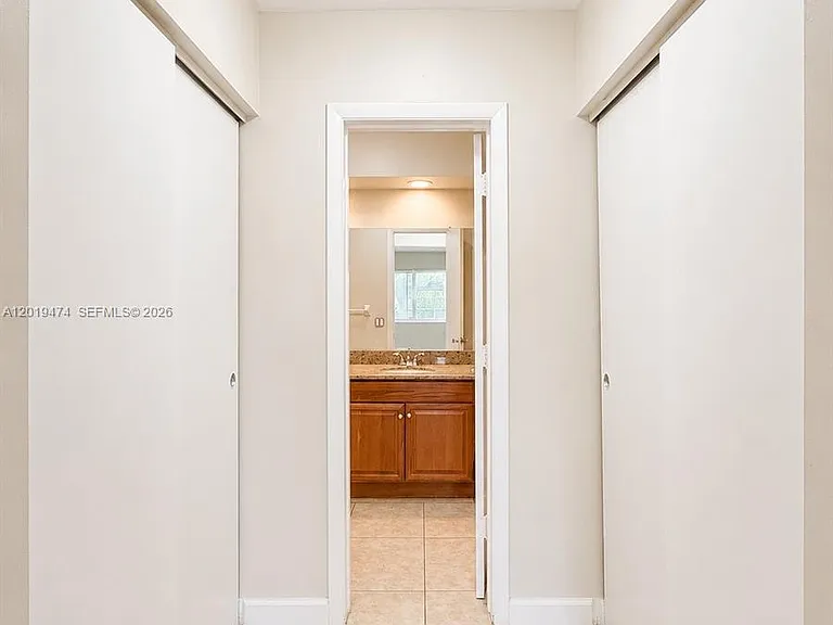 2101 NE 51st St #15 — Photo 12