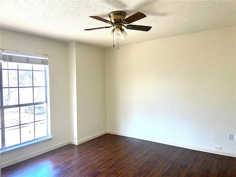13305 Black Canyon Dr — Photo 20