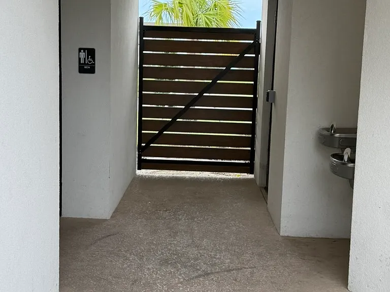 368 Conway Ave — Photo 23