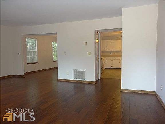 5th image of 5131 Afton Ct SE