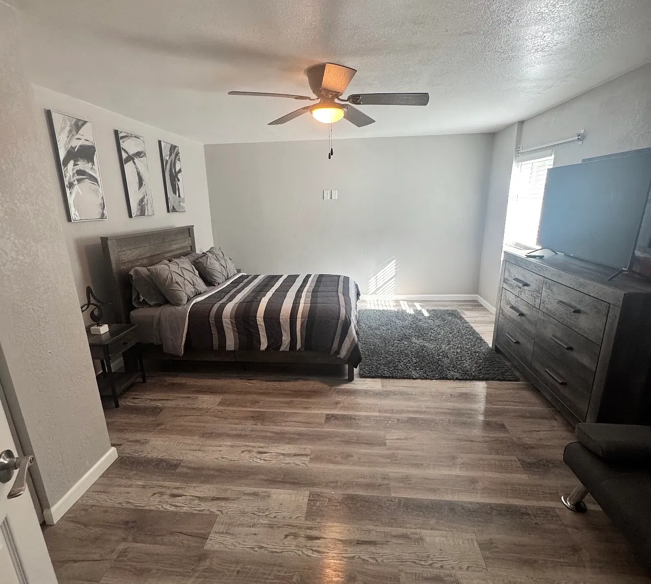 2 bed, 1.0 bath, $1,500 — Photo 3