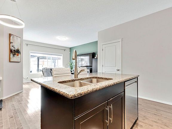 4th image of 227 N Cranford Way SE