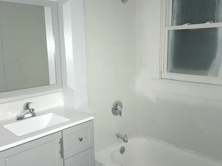 2503 Dumesnil St — Photo 7