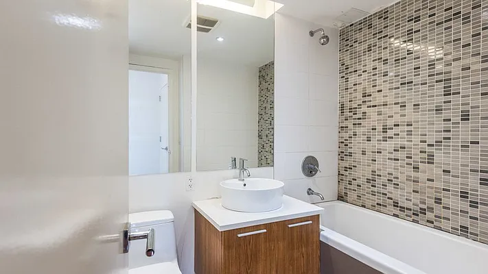 Rented by Nooklyn NYC LLC | media 7