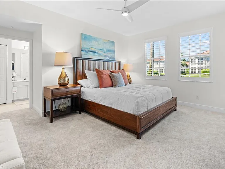 800 L Ambiance Cir #106 — Photo 9