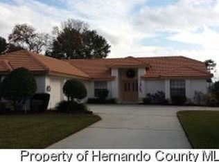 9640 Southern Belle Dr, Weeki Wachee, FL 34613