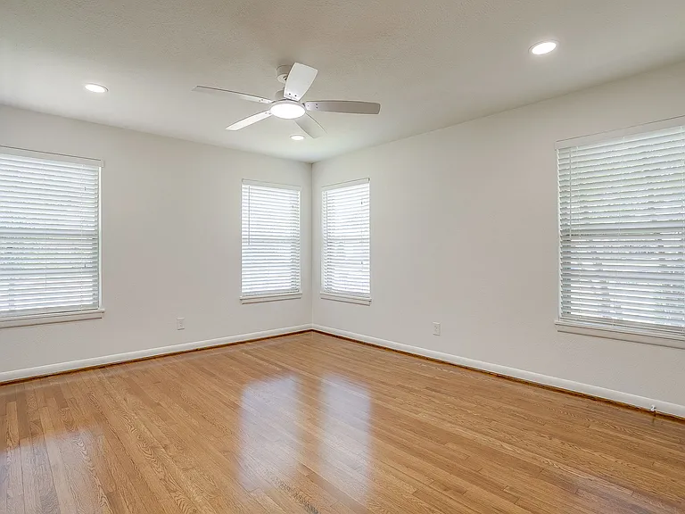 2920 Ryan Place Dr — Photo 7