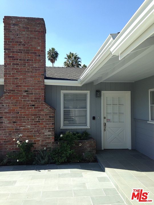 1st image of 5167 Woodley Ave