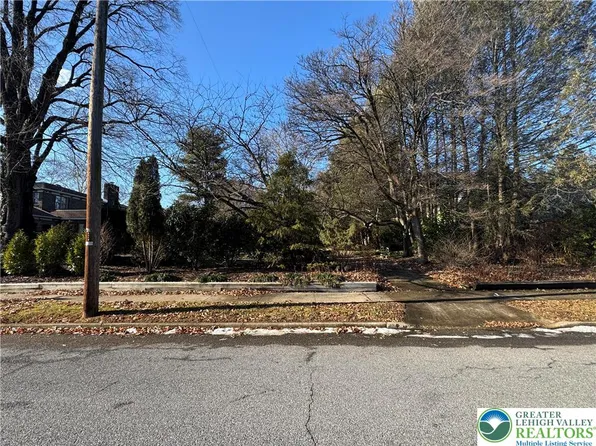 622 N Arch St, Allentown, PA 18104