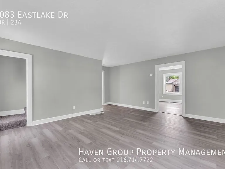 1083 Eastlake Dr — Photo 8