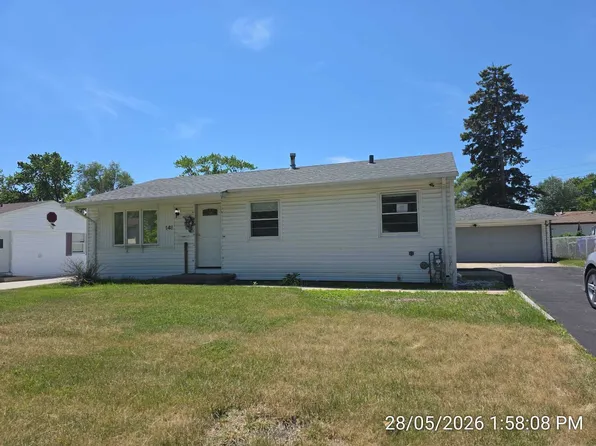 148 Pecos Cir, Carpentersville, IL 60110