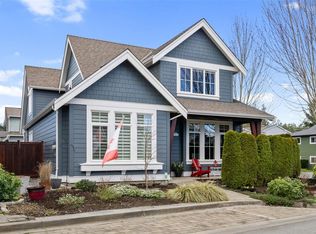 2015 Seawind Way, Sidney, BC V8L0C4