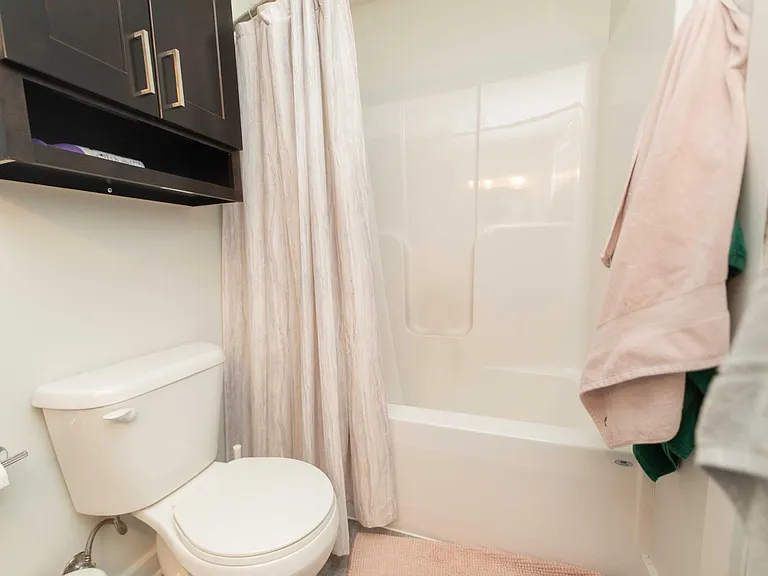 223 N Morton St — Photo 16