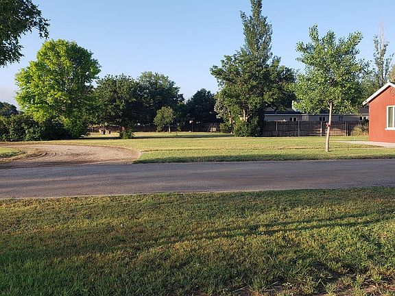 5th image of 861 N Highway 385
