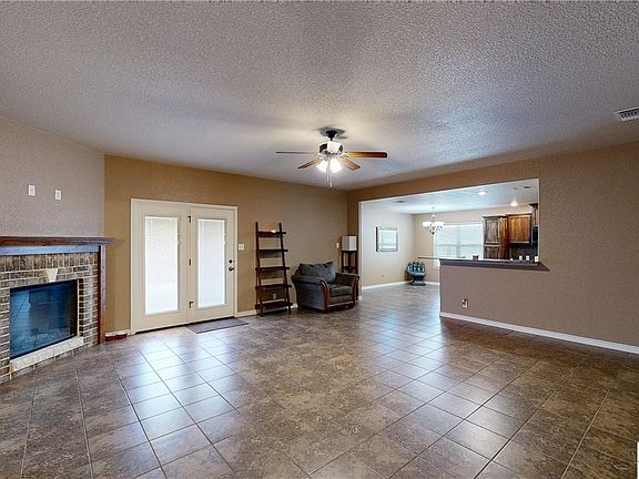 4th image of 6803 Catherine Dr