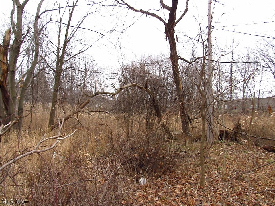 2nd image of W 130th St